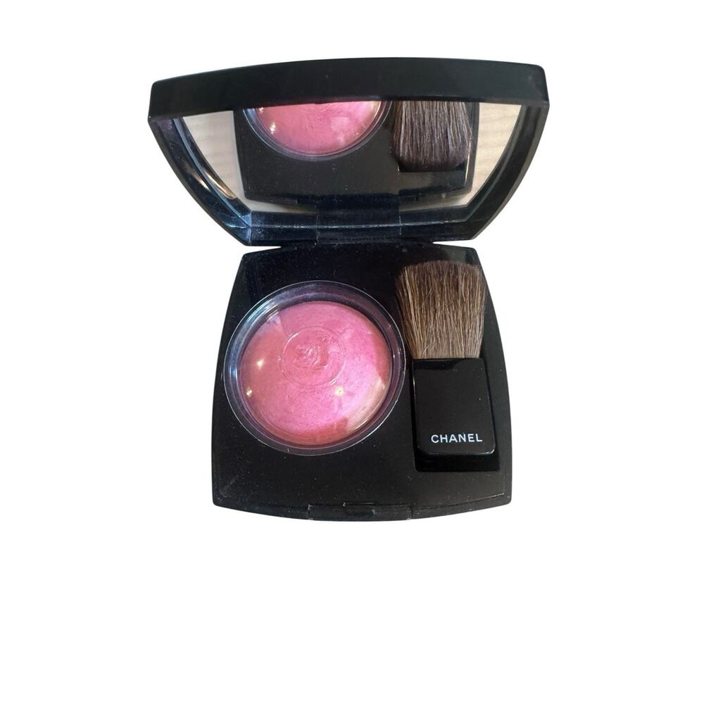 Chanel Joues Contraste 250 Crescendo Powder Blush 4g .14oz Made In France